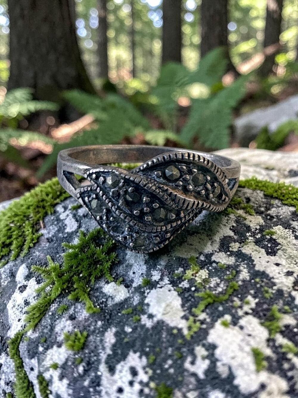 Vintage Sterling Silver marcasite wave bypass ring with pavé teardrop swirl moti